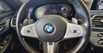 BMW Seria 7 G11-G12 Sedan Facelifting 3.0 740d 340KM 2021 BMW Seria 7 740d 340km X-drive M-pakiet Kamera 360stopni Dociagi drzwi 3.0, zdjęcie 30
