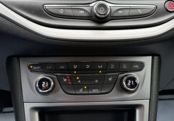 Opel Astra K Hatchback 5d 1.4 Turbo 150KM 2019 Opel Astra Automat, salon Polska, podgrzewane fotele i kierownica 1.4 150KM, zdjęcie 8