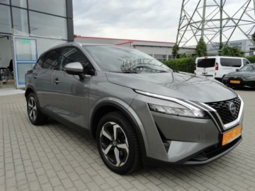 Nissan Qashqai III Crossover 1.3 DIG-T MHEV 158KM 2023 Nissan Qashqai Navi Full Led Alu 18 Digital Kamery 360 Panorama Keyless Go, zdjęcie 32