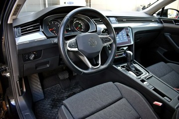 Volkswagen Passat B8 Variant Facelifting 1.5 TSI EVO 150KM 2023 Volkswagen Passat Bezwypadkowy / Salon Polska /, zdjęcie 9