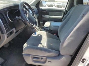 Toyota Sequoia II 5.7 i 381KM 2019 Toyota Sequoia 2019 Toyota Sequoia SR5 4WD (Natl) 5.7 Benzyna 381KM, zdjęcie 6