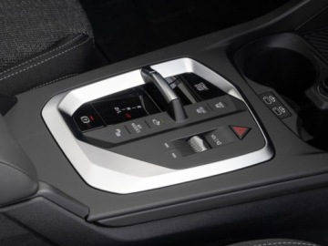 BMW Seria 2 F74 2025 BMW Seria 2 Gran Coupe 220 Design Sedan 1.5 (170KM) 2025, zdjęcie 9