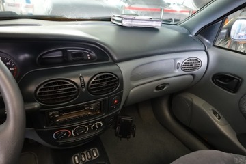 Renault Megane I Hatchback 2.0 i 115KM 1998 Renault Mégane 2,0 Cabrio, Super Stan, Bez korozji, El dach, Zobacz, zdjęcie 18