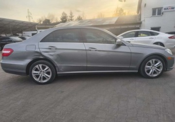 Mercedes Klasa E W212 Limuzyna Facelifting 350 306KM 2013 Mercedes-Benz Klasa E 2011 Mercedes-Benz E-Klasa 350 na placu w POLSCE po, zdjęcie 3