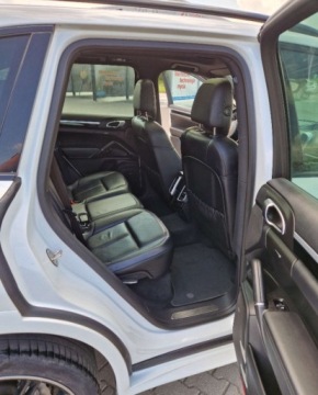 Porsche Cayenne II SUV 4.2 V8 382KM 2014 Porsche Cayenne S 4.2 Pneumatyka BOSE Panorama Kamera 4.1 Diesel 382KM, zdjęcie 14