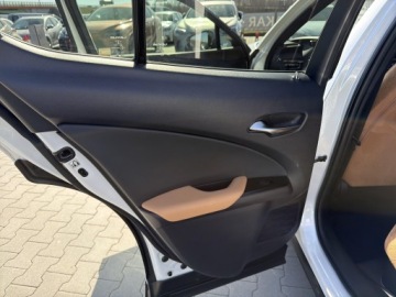 Lexus UX Crossover Facelifting 2.0 250h 184KM 2023 Lexus UX 250h GPF Business 2WD UX250h Business + T, zdjęcie 21