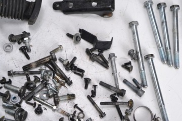 Болты крепления рамы PIAGGIO MP3 300 HPE 19-21