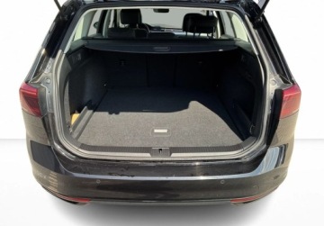 Volkswagen Passat B8 Variant Facelifting 2.0 TDI SCR 150KM 2023 Volkswagen Passat 2.0TDI 150KM Business DSG, Podgrzewane Fotel, Kamera Cof, zdjęcie 9