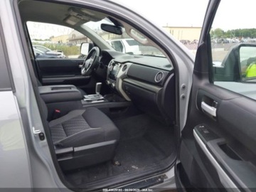 Toyota Tundra II 2021 Toyota Tundra SR5 2021 5.7l 5.7 Benzyna 381KM, zdjęcie 9