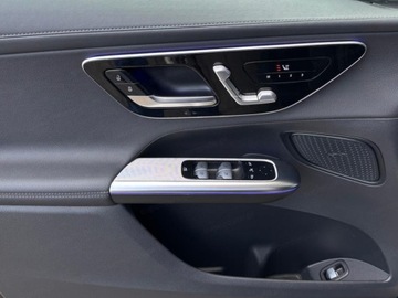 Mercedes GLC C254/X254 Coupe 2.0 200 204KM 2025 MERCEDES-BENZ GLC 200 4-Matic AMG Line 2.0 (204KM) 2025, zdjęcie 12