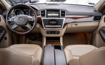 Mercedes Klasa M W166 Off-roader 350 BlueTEC 4MATIC 258KM 2013 Mercedes-Benz ML Mercedes-Benz Klasa ML W166 350 4Matic 258KM 3.0 Diesel, zdjęcie 9