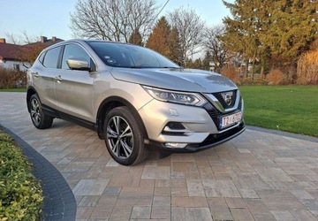 Nissan Qashqai II Crossover 1.6 DIG-T 163KM 2017 Nissan Qashqai Nissan Qashqai 1.6 DIG-T N-Connecta 1.6 Benzyna 163KM, zdjęcie 6