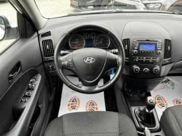 Hyundai i30 I Hatchback Facelifting 1.4 DOHC 109KM 2011 Hyundai i30 Serwisowany / Bezwypadkowy / Klima, zdjęcie 11