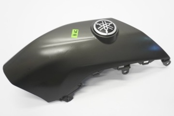 YAMAHA TRACER 9 GT 21- КРЫШКА ОБТЕКАТЕЛЯ ТОПЛИВНОГО БАКА ЛЕВАЯ