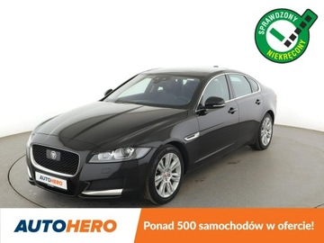 Jaguar XF II Sedan 2.0 i4D 163KM 2015 Jaguar XF 20d Automat Prestige Panorama Tempomat