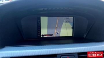 BMW Seria 3 E90-91-92-93 Limuzyna E90 318d 143KM 2010 BMW Seria 3 318 M-pakiet 2.0 Diesel 143KM, zdjęcie 25