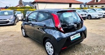 Toyota Aygo II Hatchback 3d Facelifting 1.0 VVT-i 72KM 2021 Toyota Aygo BENZYNA KLIMA 5 drzwi super oakzja POLECAMY Benzyna, zdjęcie 17