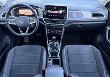 Volkswagen T-Roc I SUV Facelifting 1.5 TSI ACT 150KM 2023 Volkswagen T-Roc 1.5 Benzyna 150KM, zdjęcie 9