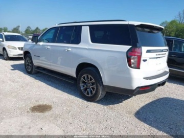 Chevrolet Suburban GMT900 2024 Chevrolet Suburban 4wd Z71 2024 5.3 Benzyna 355KM, zdjęcie 2