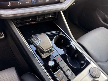 Volkswagen Touareg III SUV 3.0 V6 SCR TDI 286KM 2023 Volkswagen Touareg 3.0 TDI 286KM R-Line DSG Kamera360 DCC Hak Matrix Salon, zdjęcie 21