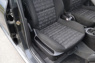PEUGEOT 307 5D SEDADLO SPOLUJEZDCE PRAVÝ