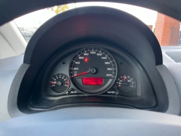 Seat Mii Hatchback 5d 1.0 60KM 2018 Seat Mii 1.0 benzyna 60 KM zarejestrowany w PL zadbany mozliwa zamiana, zdjęcie 8