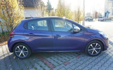 Peugeot 208 I Hatchback 5d Facelifting 1.2 PureTech 82KM 2017 Peugeot 208 Bezwypadkowy Serwisowany 1-Wlasciciel Navi Panorama Alu Grz.Fo, zdjęcie 3