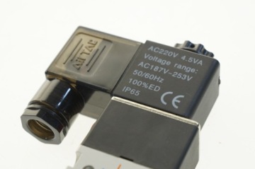 ЭЛЕКТРОМАГНИТНЫЙ КЛАПАН AIRTAC 3V210-08-NC 3/2-1/4-NC-220 V/230VAC