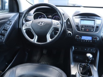 Hyundai ix35 SUV Facelifting 2.0 CRDi 136KM 2014 Hyundai ix35 2.0 CRDi, 4X4, Skóra, Klima, zdjęcie 6
