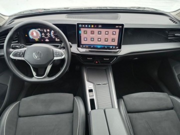 Volkswagen Passat B8 Variant Facelifting 1.5 TSI EVO 150KM 2025 Volkswagen Passat serwis ASO 1.5TSI 150KM bezwypadkow gwarancja pakiety ka, zdjęcie 15