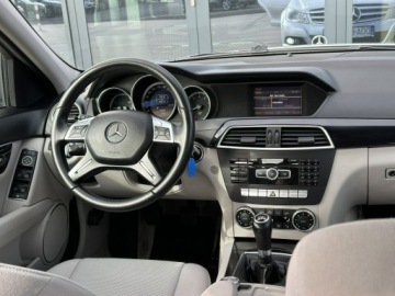 Mercedes Klasa C W204 Limuzyna 1.8 180 CGI BlueEFFICIENCY 156KM 2012 Mercedes C 180 Climatronic, Tempomat, Bluetooth, zdjęcie 9