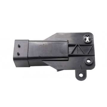 КОНТРОЛЛЕР ВЕНТИЛЯТОРНОГО МОДУЛЯ FABIA RAPID ROOMSTER