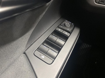 Toyota C-HR II SUV 1.8 Hybrid 140KM 2024 Toyota C-HR 1.8 Hybrid Executive Toyota C-HR 1.8 E, zdjęcie 20