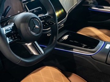 Mercedes Klasa E W214 Sedan 2.0 200 204KM 2025 E Klasa 200 4-Matic AMG 2.0 (204KM) 2025, zdjęcie 5