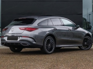 Mercedes CLA C118/X118 Shooting Brake Facelifting 1.3 200 163KM 2024 CLA 200 AMG Line Shooting Brake 1.3 (163KM) 2024, zdjęcie 3