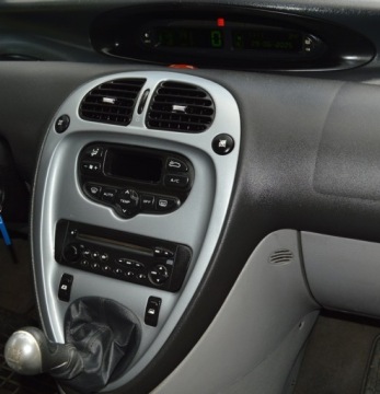 Citroen Xsara Picasso 1.6 HDi 110KM 2010 CITROEN XSARA PICASSO 1.6 HDi 110 KM, zdjęcie 34