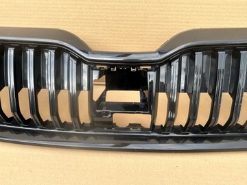 SKODA SUPERB III GRILL ATRAPA PRZÓD PRZEDNI