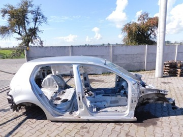 VOLKSWAGEN GOLF VI ЧЕТВЕРТЬ ПЕРЕДНЯЯ СПРАВА