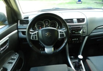 Suzuki Swift V 2014 Suzuki Swift 1,6 Sport 5drzwi sliczny szybki zadbany max wyposazony 1.6, zdjęcie 6