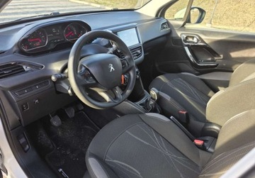 Peugeot 208 I Hatchback 3d 1.4 VTI 95KM 2015 Peugeot 208 1.4 BenzynaLPG 95KM, zdjęcie 10