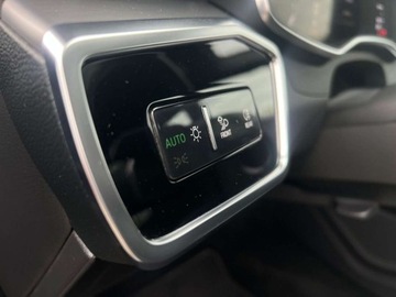 Audi A6 C8 Avant 3.0 50 TDI 286KM 2022 Audi A6 Avant Adaptacyjne zawieszenie pneumatyczne Matrix Led Pakiet Sko, zdjęcie 17