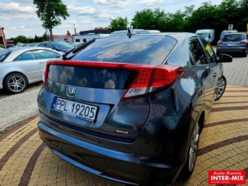 Honda Civic IX Hatchback 5d 1.6 i-DTEC 120KM 2014 Honda Civic Niski przebieg 1.6 Diesel 120KM, zdjęcie 3