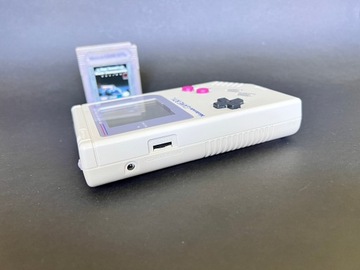 Классическая консоль Nintendo Game Boy + игра
