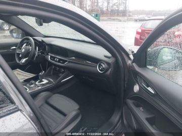 Alfa Romeo Stelvio 2022 Alfa Romeo Stelvio Quadrifoglio 2022 2.9l 2.9 Benzyna 505KM, zdjęcie 8