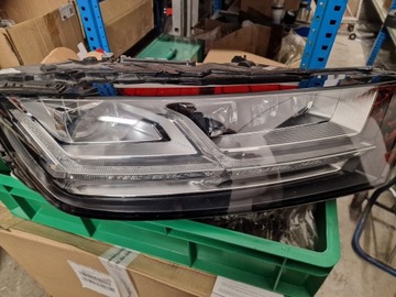 Audi Q7 II 2017 AUDI Q7 4M (2015-2024) przednie lampy kompletny komplet, zdjęcie 2