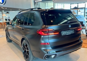 BMW X7 SUV Facelifting 3.0 40d 352KM 2026 BMW X7 BMW X7 xDrive40d Czarny mat dostepne od reki w salonie BMW Bonkowscy, zdjęcie 15