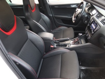 Skoda Octavia III RS 2.0 TSI 220KM 2014 Skoda Octavia RS 2.0 TSI, Salon Polska, zdjęcie 8