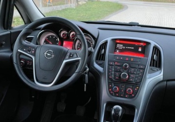 Opel Astra J Sports Tourer Facelifting 1.6 CDTI ecoFLEX 110KM 2015 Opel Astra J 1.6 CDTI, Nowy ROZRZAD 1.6 Diesel 110KM, zdjęcie 7