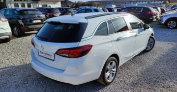 Opel Astra K Sports Tourer 1.6 CDTI 110KM 2019 Opel Astra 1.6 CDTi 110kM Led Navi Czytanie Znakow Tylko 121tys km GWARANC, zdjęcie 14