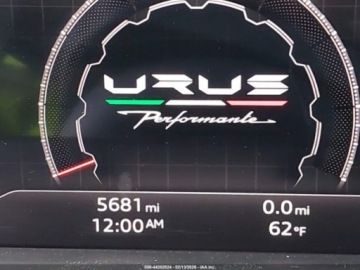 Lamborghini Urus 2023 Lamborghini Urus Performante 2023 4.0 Benzyna 657KM, zdjęcie 11
